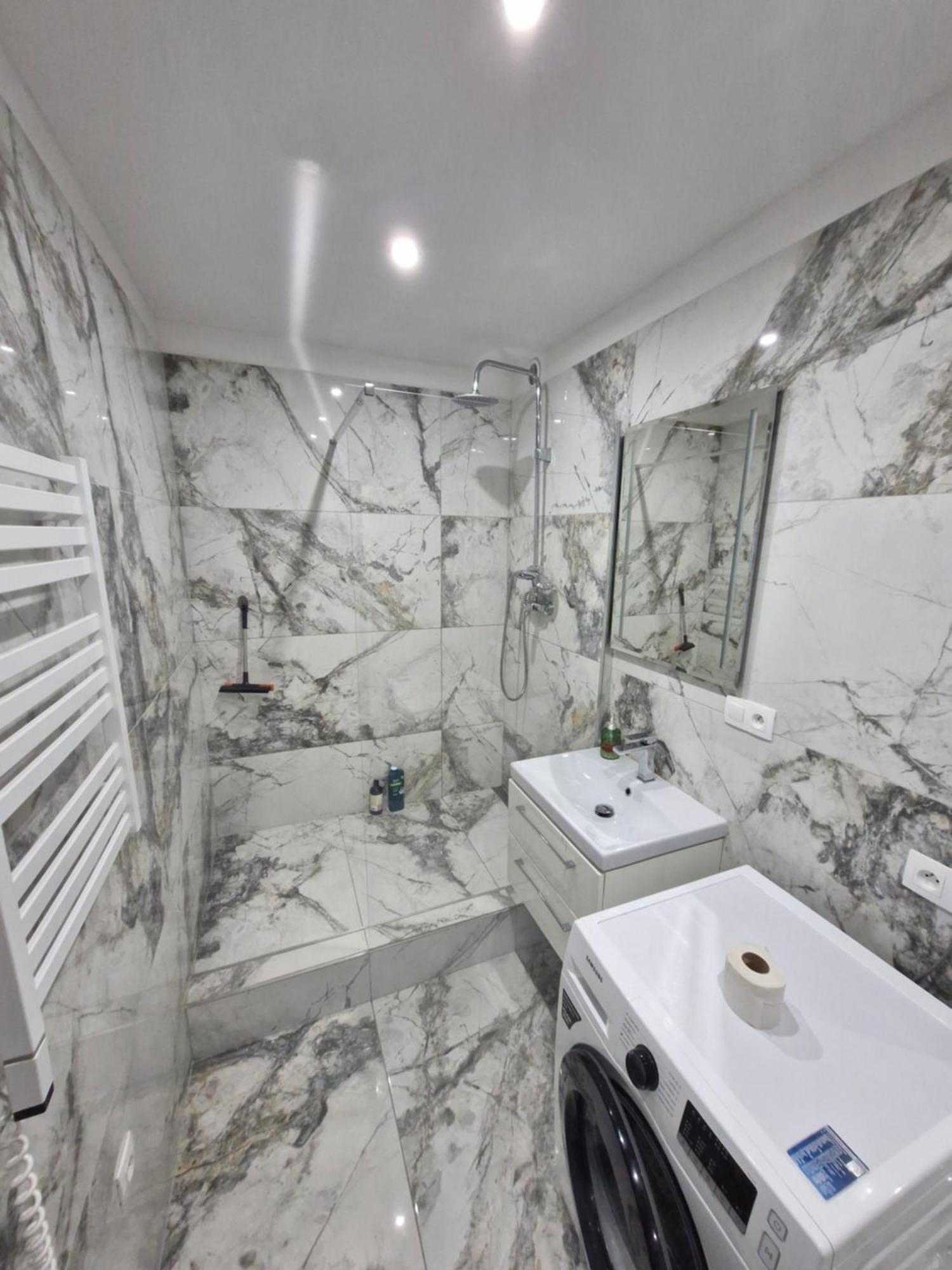 Peti Apartman Centrum Galanta Bagian luar foto